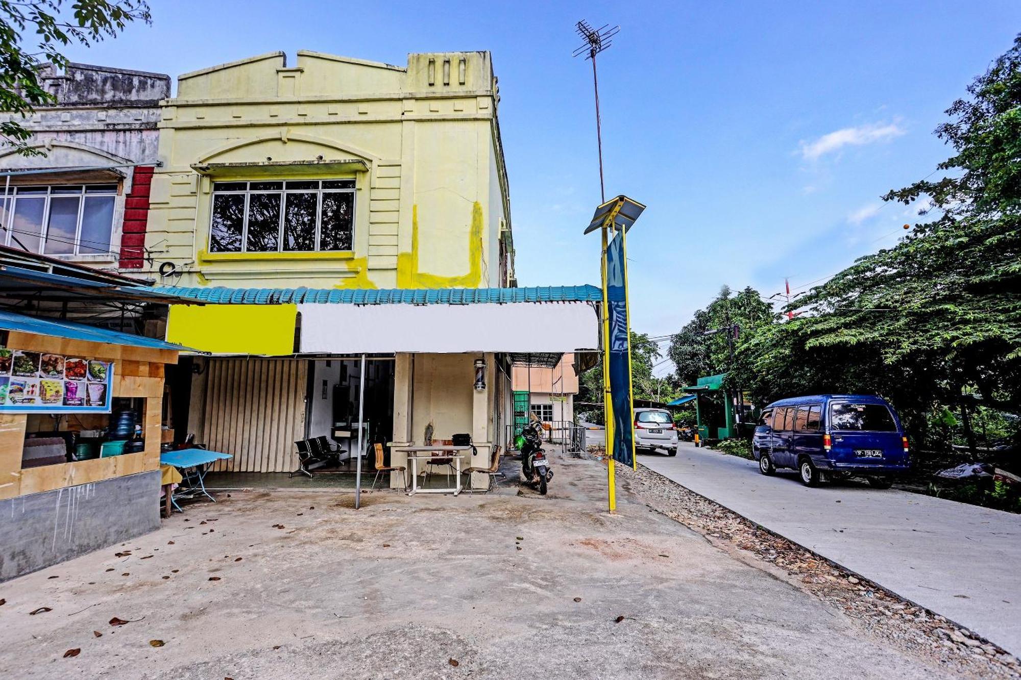 Oyo 92261 Aulia Syariah Batam